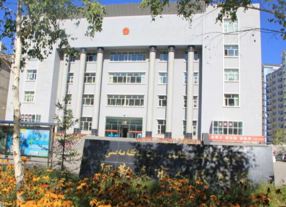2022年5月18日冠领拆迁补偿纠纷律师到新疆阿勒泰市办案