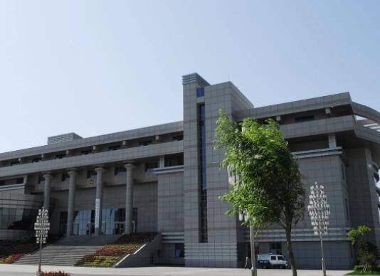 2022年7月4日冠领拆迁补偿纠纷律师到新疆克拉玛依办案