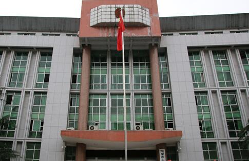 2022年7月12日冠领拆迁纠纷律师到贵州省黔东南苗族侗族自治州凯里市开庭