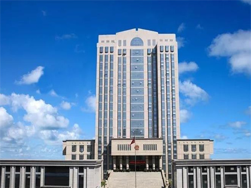 2022年8月9日冠领拆迁纠纷律师到新疆乌鲁木齐市开庭