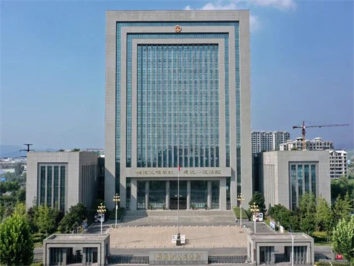 2022年8月10日冠领拆迁纠纷律师到河南省辉县市开庭