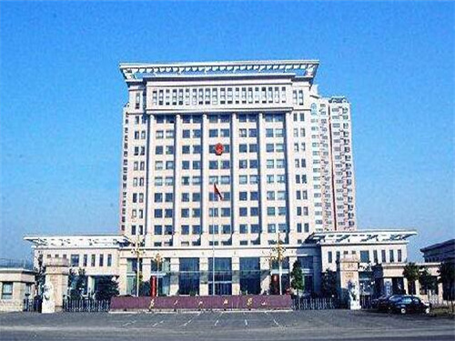 2022年8月23日冠领拆迁纠纷律师到河南省荥阳市开庭