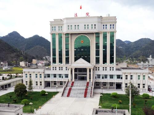 2022年9月7日冠领拆迁纠纷律师到湖北省利川市开庭