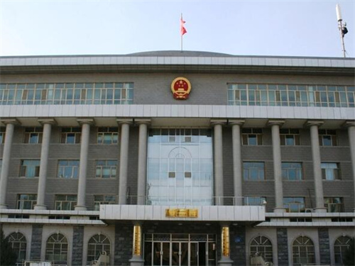 2022年9月21日冠领拆迁纠纷律师到新疆阿拉尔市开庭