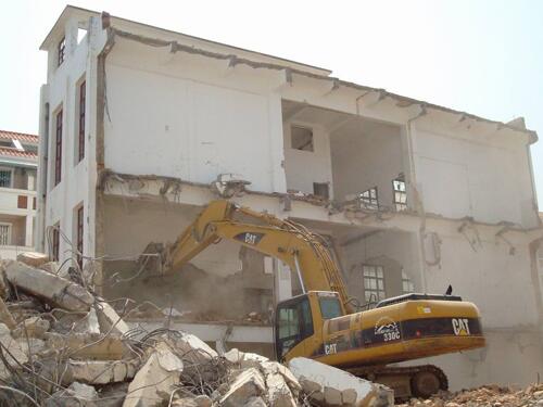 福建拆迁补偿律师-商铺拆迁核查时多于登记面积算违建吗