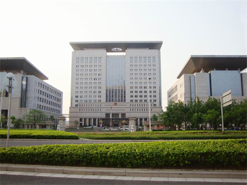 2023年3月6日冠领拆迁纠纷律师到河南省郑州市开庭