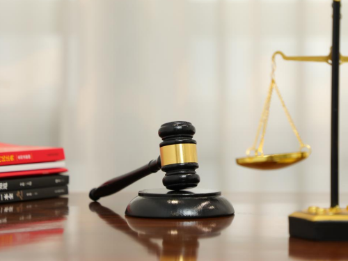 宅基地上的150平祖宅能否只按地上物予以拆迁补偿 宅基地上的150平祖宅能否只按地上物予以拆迁补偿