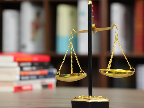 棚户区糕点铺遇拆迁,被征收人如何获得足够的补偿 棚户区糕点铺遇拆迁,被征收人如何获得足够的补偿