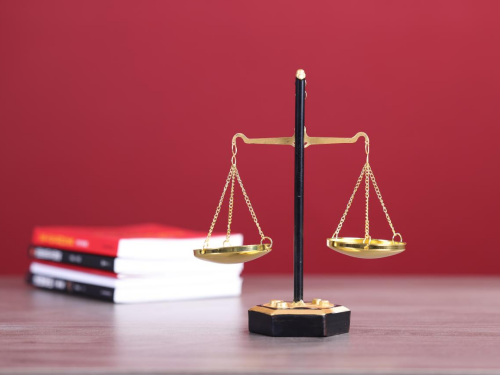 冠领说法:临时建筑续期后能按合法建筑予以拆迁补偿吗 冠领说法:临时建筑续期后能按合法建筑予以拆迁补偿吗