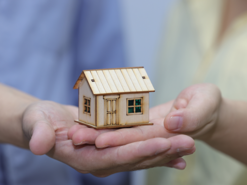 【胜诉故事】村民建新未拆旧,旧房遭征收强拆,冠领律师凭物权理论助其打开维权通道-1 【胜诉故事】村民建新未拆旧,旧房遭征收强拆,冠领律师凭物权理论助其打开维权通道-1