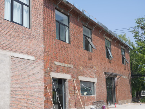 【锦旗故事】拆迁办未提供安置用地却起诉工厂尽快搬迁，冠领律师精准定性行政协议驳回诉求-1