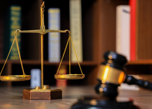 【锦旗故事】拆迁办未提供安置用地却起诉工厂尽快搬迁，冠领律师精准定性行政协议驳回诉求-2