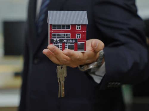 冠领说法：营业用房拆迁补偿权益七年未实现该怎么维权