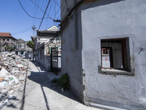 签订拆迁补偿协议并领款，自建房就能被强拆吗