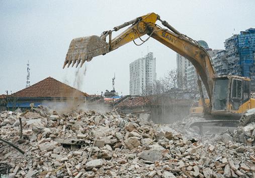 北京冠领律所江苏拆迁补偿律师：征收方以“帮拆”实施强拆商业用房该如何维权